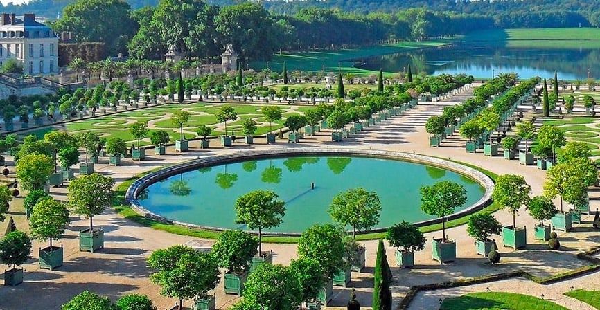Top-10-Gardens-Versailles-872x872-Flickr-Daniel-Jolivet.jpg