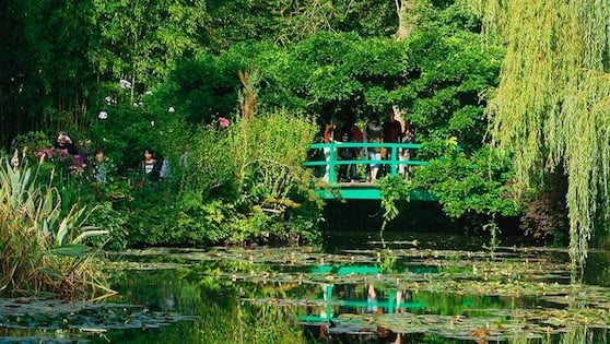 Top-10-Gardens-Monet-872x872-wiki-Shambhavipriyam.jpg