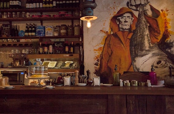 barcelona-tapas-bodega-vidrios-cristales940x620.jpg
