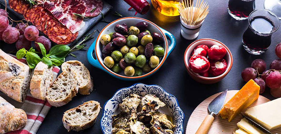 barcelona-tapas-feature-940x450.jpg