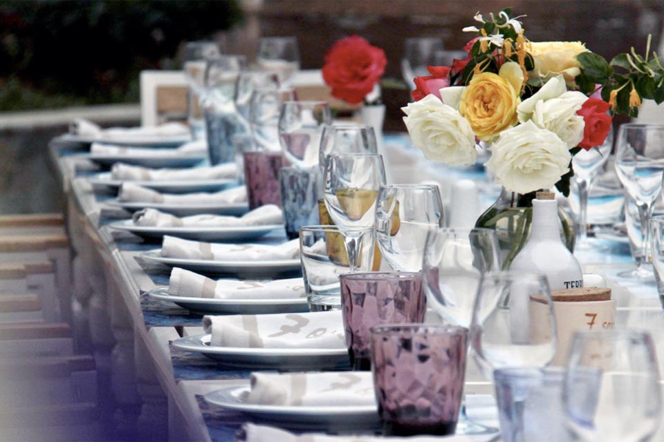 Fly to Heraklion, dine at 7 Thalasses.