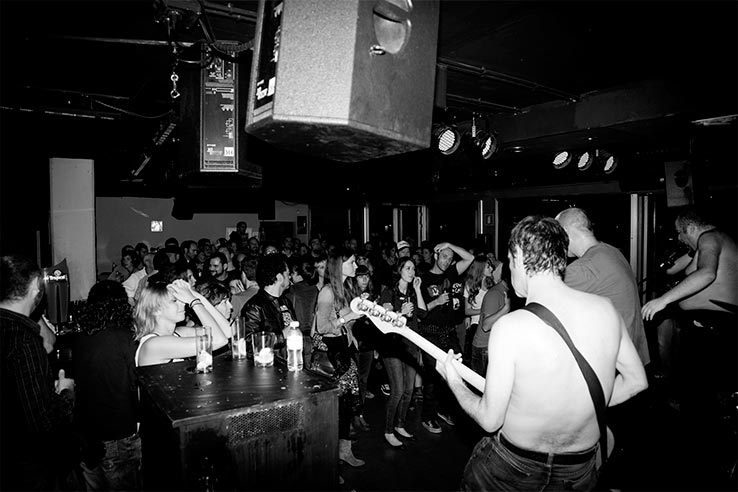 Vola a Gran Canaria, visita il Mojo CLub a Las Palmas.