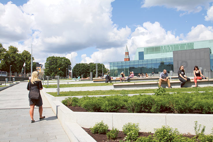 Envolez-vous pour Helsinki, visitez le Helsinki Music Centre.