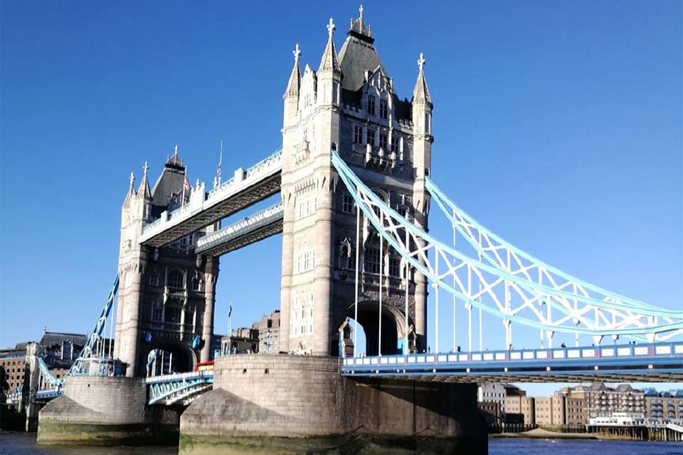 Tower Bridge, Londres