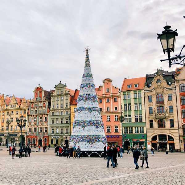 "Wroclaw city square"