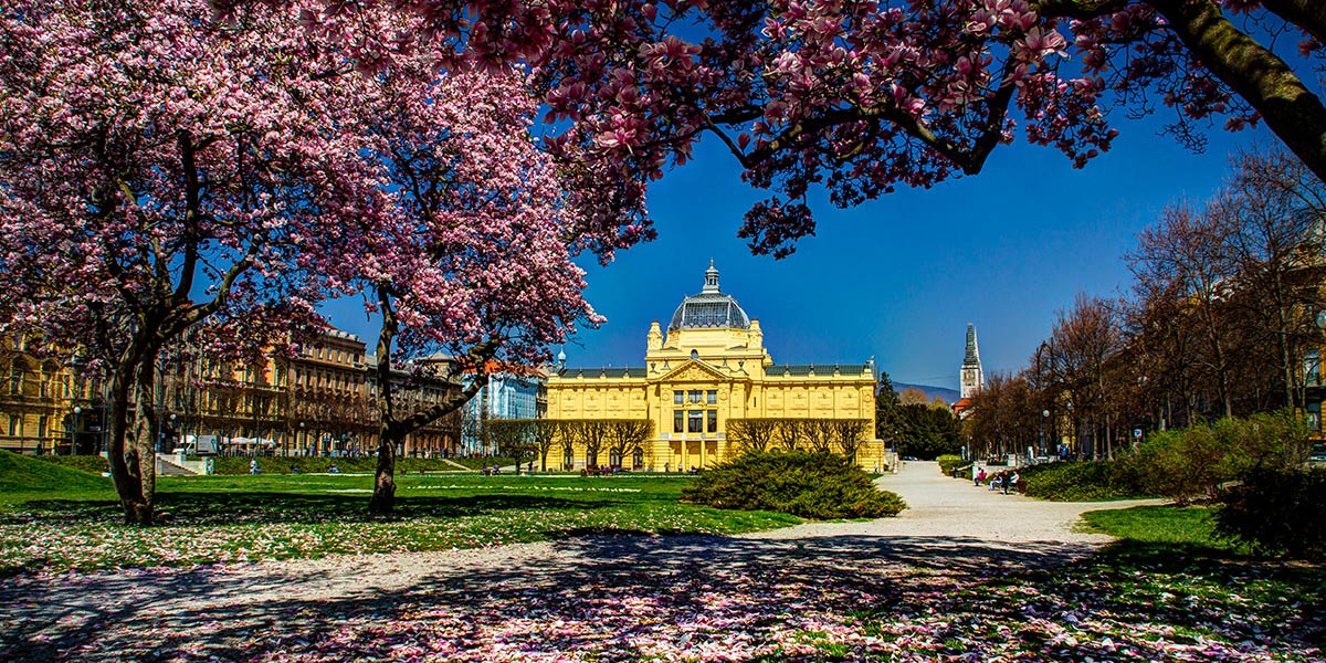 Fly til Zagreb, Kroatiens elegante hovedstad